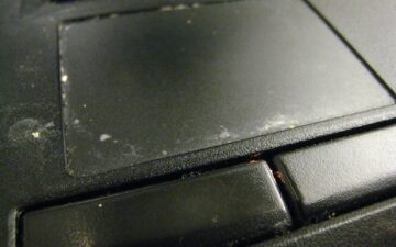 De impact van stof en vuil op de prestaties van je laptop